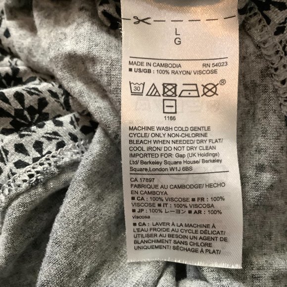 Gap Luxe Tank Top Women's Size Large key hole back detail diamond pattern - Picture 6 of 6